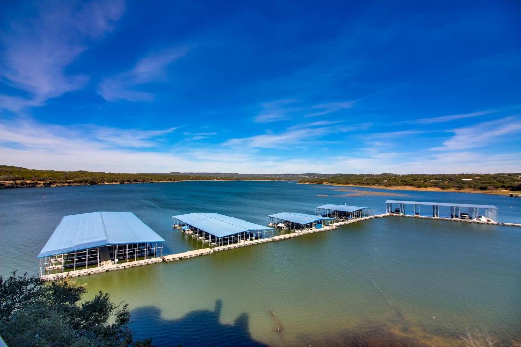 The Island on Lake Travis #3107 - 2 Bed 2 Bath Apartment in Lago Vista - image 5