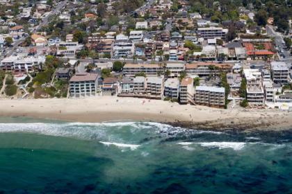 Pacific Edge Hotel on Laguna Beach - image 2