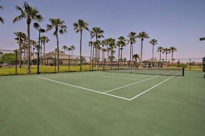 Condo on Golf Course 10 Mi to South Padre Island! - image 12