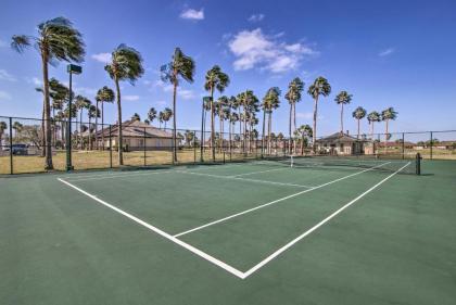 South Padre Home with Saltwater Pool Near Golf! - image 15