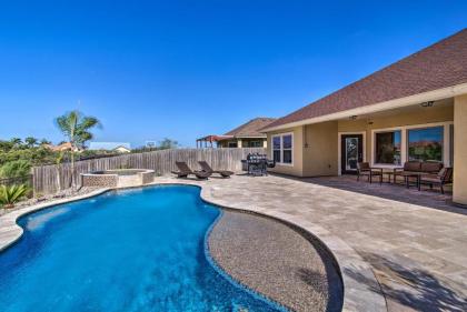 South Padre Home with Saltwater Pool Near Golf! - image 5