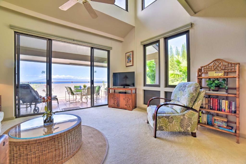 Kapalua Golf Villa Ocean View Lanai and Pool Access - image 5