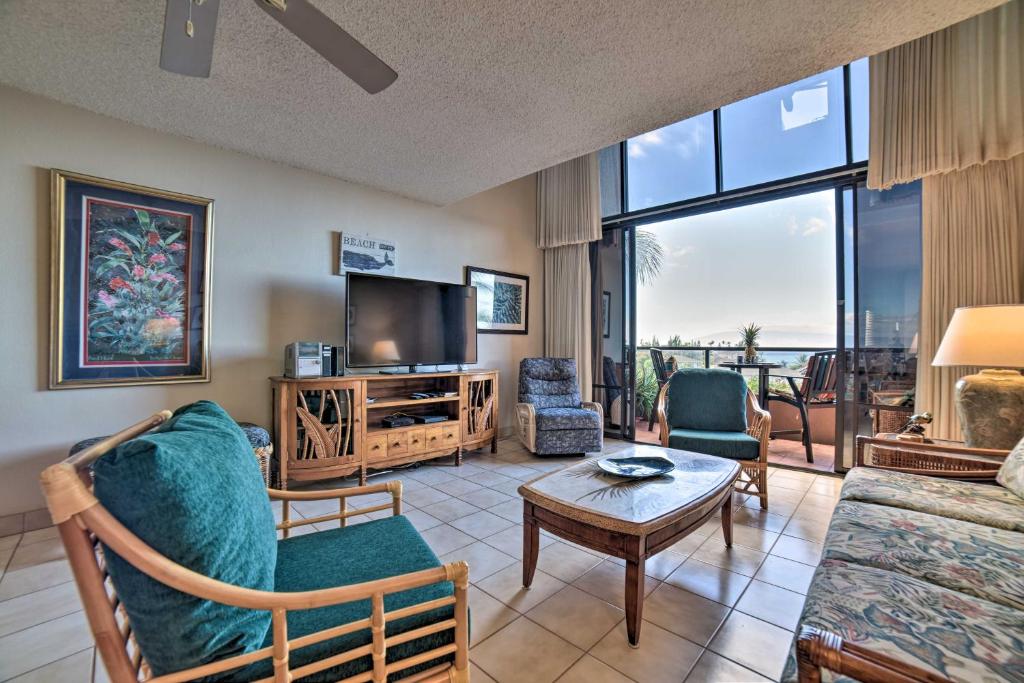 Lahaina Condo w/Patio Pool Access &Ocean View - image 7