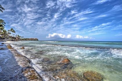 Oceanfront Lahaina Condo with Balcony and Pool Access! - image 13