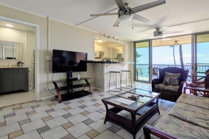 Oceanfront Lahaina Condo with Balcony and Pool Access! - image 16