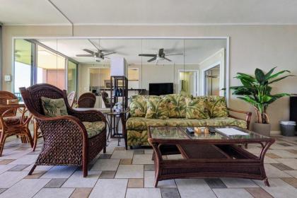 Oceanfront Lahaina Condo with Balcony and Pool Access! - image 17