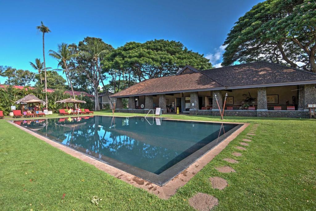 Updated Condo with Pool and Spa in the Heart of Lahaina - image 2