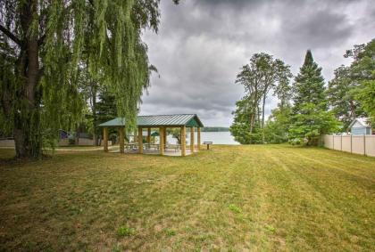 Cozy Lake Ann Apt Near Platte River and Long Lake Lake Ann