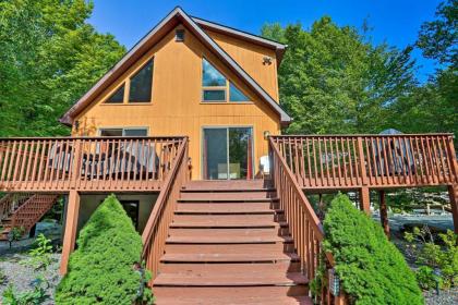 Mountain Cabin with Deck Near Year-Round Recreation! - image 6