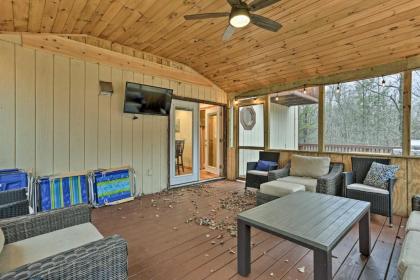 Pocono Mountain Retreat with Deck and Pool Access! - image 11