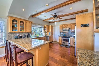 Mountain Gem with Game Room 5 Mi to Lake Arrowhead! - image 12