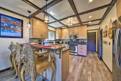 Lovely Lake Arrowhead Home with Bikes Pet Friendly! - image 4