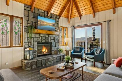 Lake Arrowhead Cabin with Luxury Deck and Lake View! - image 9