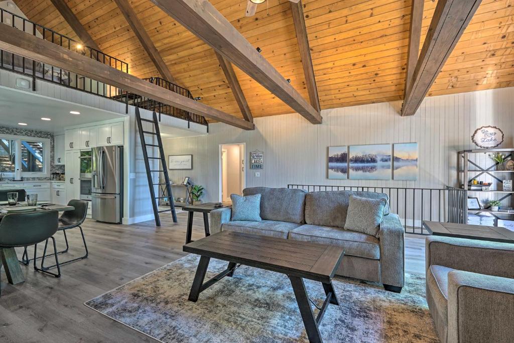 Airy Alpine Getaway with Lake Arrowhead Views! - image 3