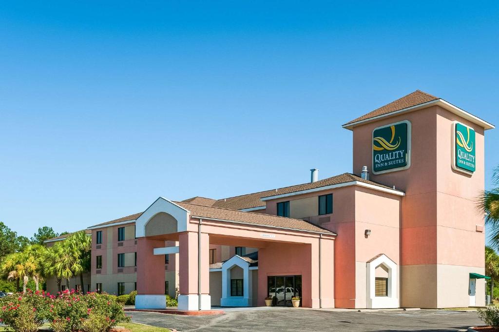 Quality Inn & Suites Lake Charles South - main image