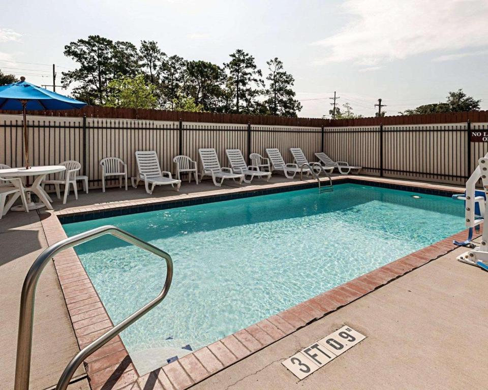 Comfort Suites Lake Charles - image 6