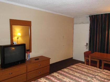 Sunrise Inn Lake Charles - image 12