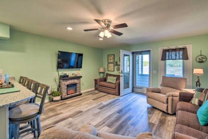 Waterfront Lake Delton Condo with Pool and Spa Access! - image 13