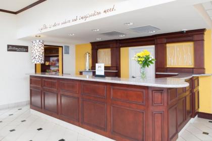 Hilton Garden Inn St. Paul Oakdale - image 7