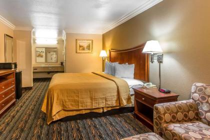 Quality Inn Lake Elsinore - image 10