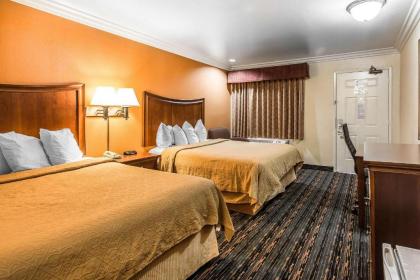 Quality Inn Lake Elsinore - image 2