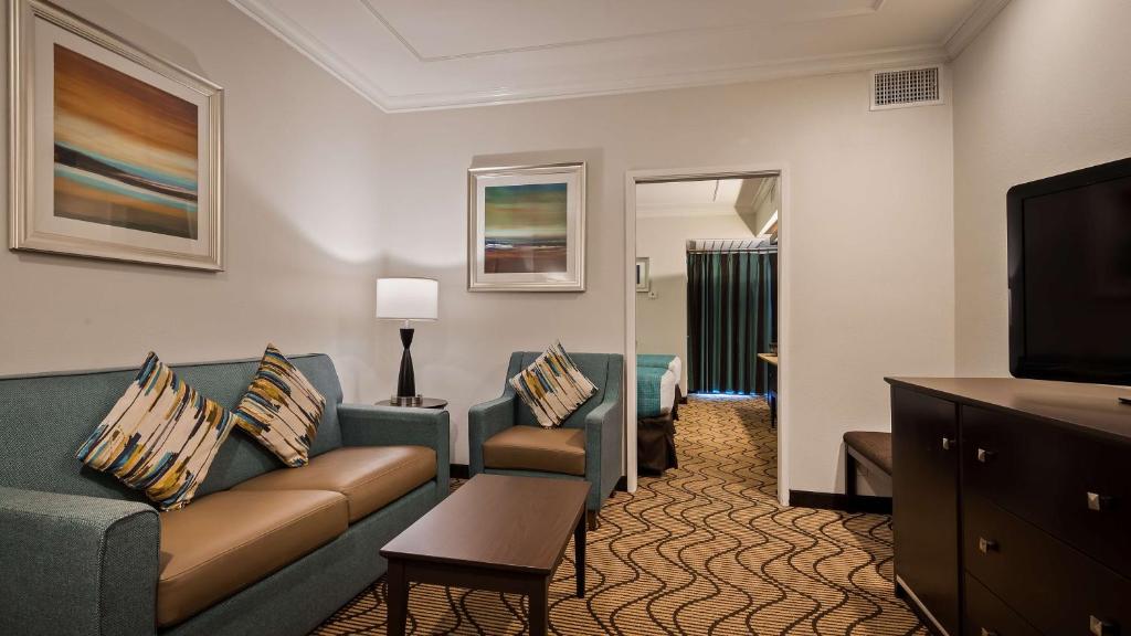 Best Western Plus Irvine Spectrum Hotel - image 2