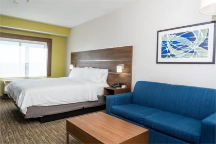 Holiday Inn Express & Suites - Lake Forest an IHG Hotel - image 9