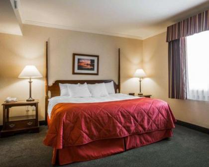 Clarion Inn & Suites Lake George - image 1