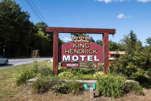 King Hendrick Motel and Suites - image 3