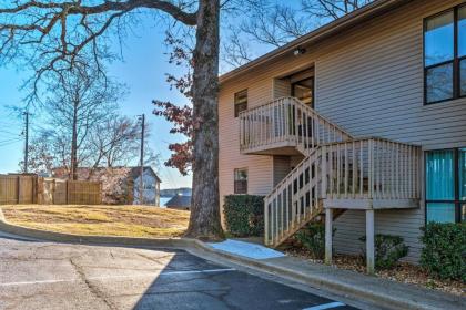 Lake Hamilton Condo with Balcony and Amenities! - image 4