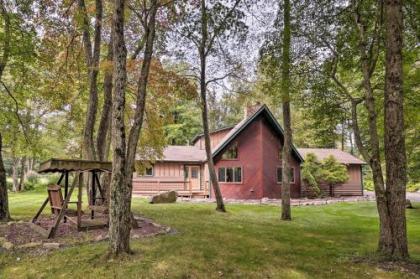 Pocono Mountains Home with Pvt Hot Tub and Grill! - image 5