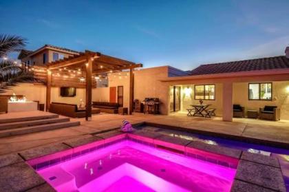 Pet Friendly - Amazing Yard - Heated Pool and Spa - Avenida Laredo - image 5