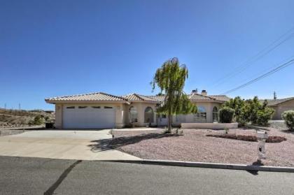 Home with Hot Tub and Pool 4Mi to Lake Havasu Park - image 4