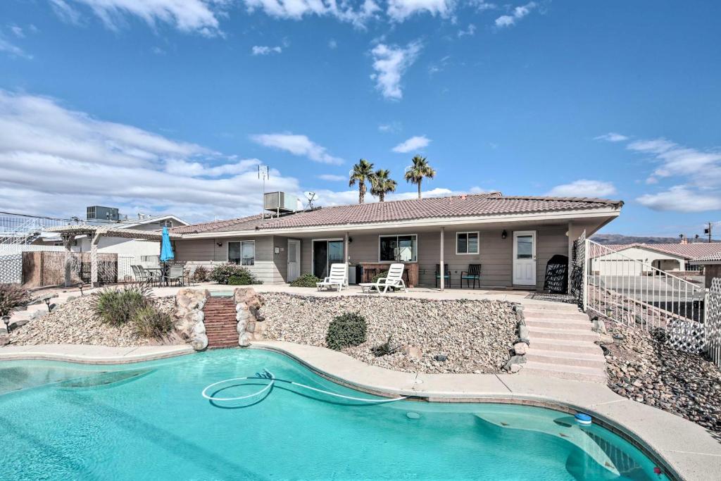 Pet-Friendly Modern Oasis with BBQ 2Mi to Lake Havasu - main image