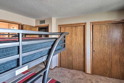 Pet-Friendly Modern Oasis with BBQ 2Mi to Lake Havasu - image 15