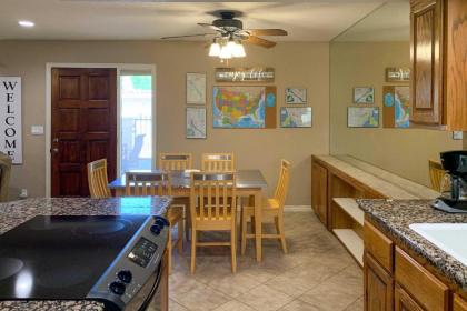 Townhome with Pool Access - 1 Mi to Crazy Horse! - image 11