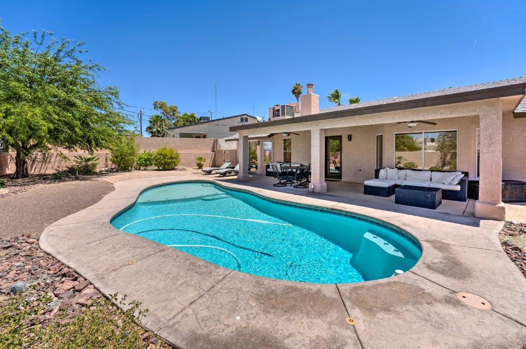 Desert Gem with Pool and BBQ 5 Mi to Lake Havasu - image 2