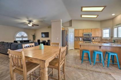 Havasu Family Home with Pool - Perfect for Holidays! - image 11