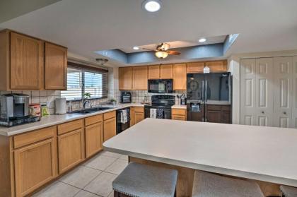 Upgraded Lake Havasu Oasis with Pool and Views! - image 11