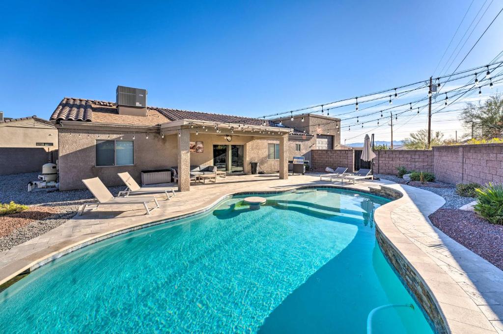 Havasu Home with Outdoor Oasis and 5 Mi to Lake! - image 4