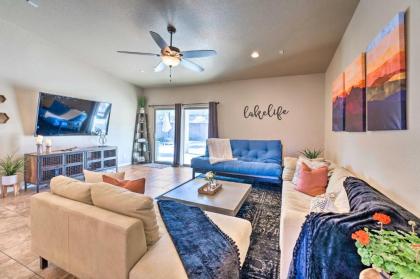 Havasu Home with Outdoor Oasis and 5 Mi to Lake! - image 6