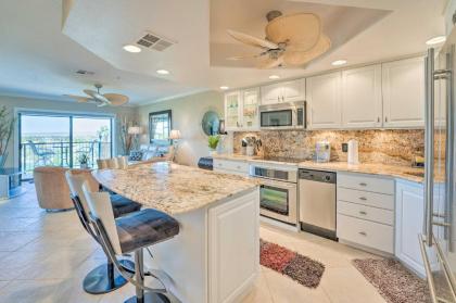 Luxe Top-Floor Condo in Heart of Lake Havasu! - image 2