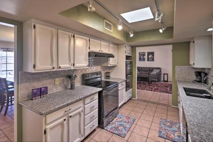 Spacious Abode with Yard 3 Mi to Lake Havasu! - image 8