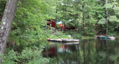 Hide-A-Way Waterfront Cottages - image 14