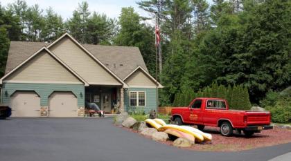 Hide-A-Way Waterfront Cottages - image 5