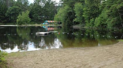 Hide-A-Way Waterfront Cottages - image 8