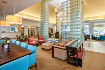 Hilton Garden Inn Lake Oswego - image 9