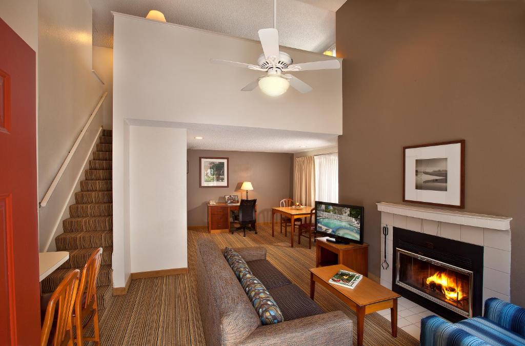 Residence Inn by Marriott Portland South-Lake Oswego - image 4