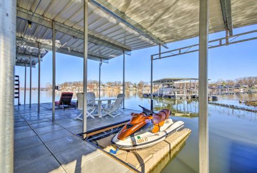 Bayview Lake House with Dock on Lake of the Ozarks - image 5