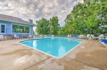 Luxe Lakeside Regatta Bay Getaway with Pool Access! - image 7